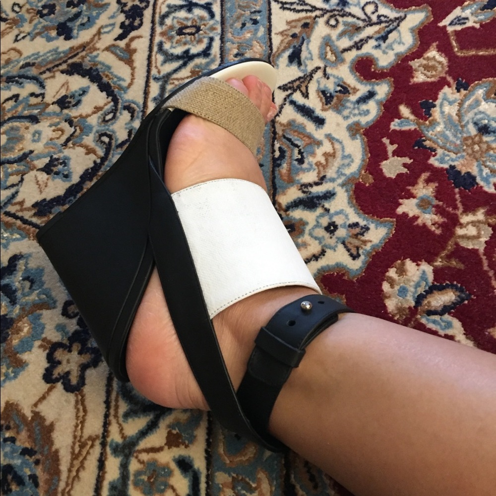 Vince Kyra wedge open toe Italian Heeled sandals - Picture 5 of 5